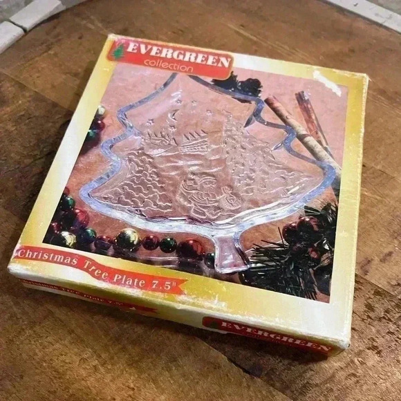 Vintage  Evergreen Collection Christmas Tree Plate - Picture 1 of 5